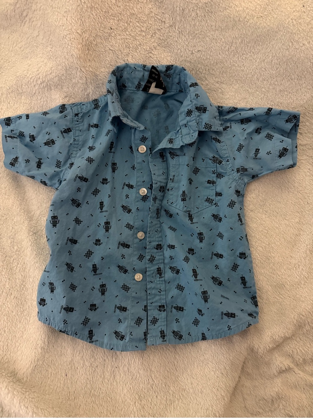 Boys' Light Blue Short-Sleeve Button-Up Shirt with Robot Print